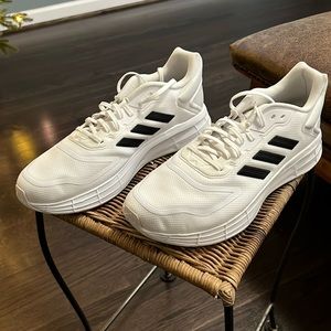 Adidas men’s Duramo 10 running shoe, size 11